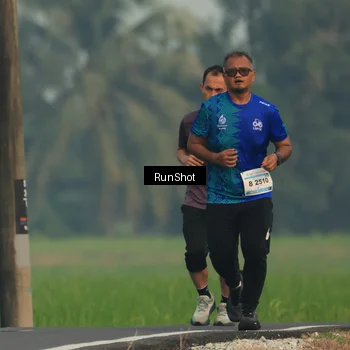 Runner Photo 5931711
