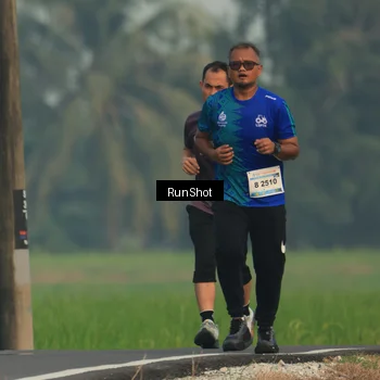 Runner Photo 5931715