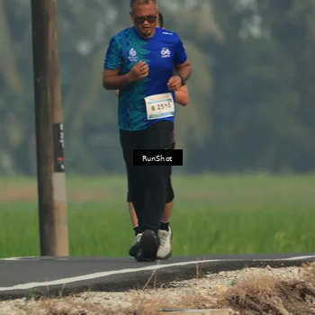 Runner Photo 5931733