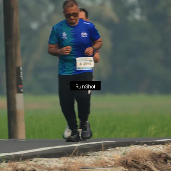 Runner Photo 5931738