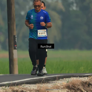 Runner Photo 5931743