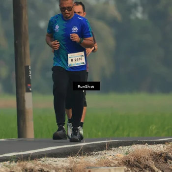 Runner Photo 5931759