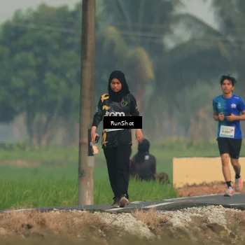Runner Photo 5931764