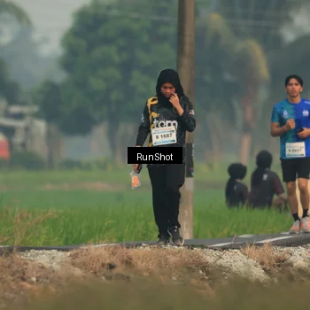Runner Photo 5931786