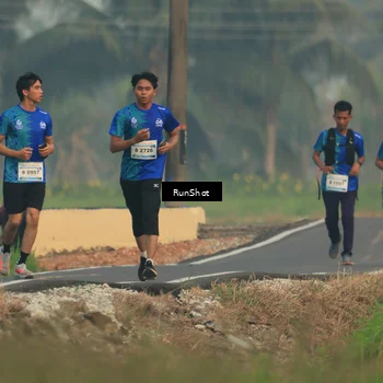 Runner Photo 5931816