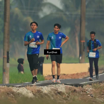 Runner Photo 5931834
