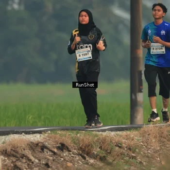 Runner Photo 5931872