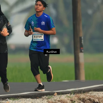 Runner Photo 5932005