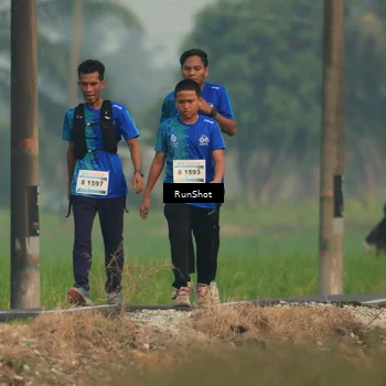 Runner Photo 5932068