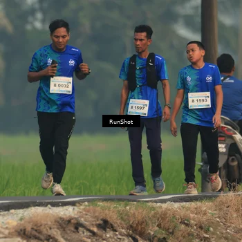 Runner Photo 5932073