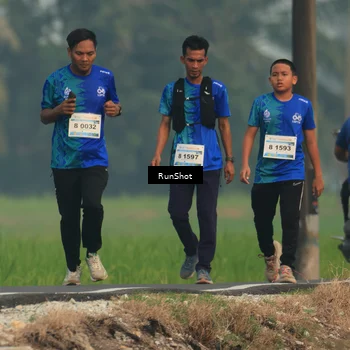 Runner Photo 5932085