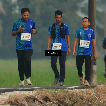 Runner Photo 5932087