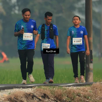 Runner Photo 5932105