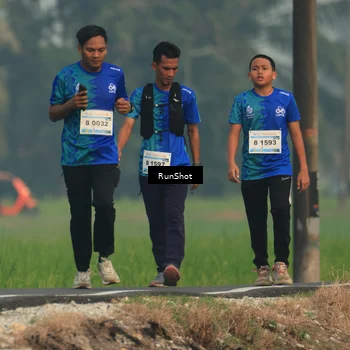 Runner Photo 5932107