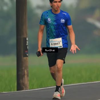 Runner Photo 5932129