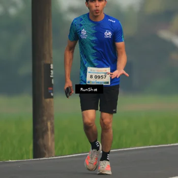 Runner Photo 5932131