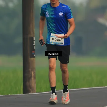 Runner Photo 5932153