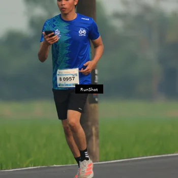 Runner Photo 5932165