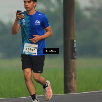 Runner Photo 5932190
