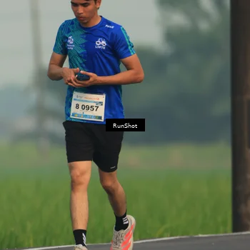 Runner Photo 5932201