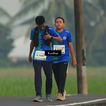 Runner Photo 5932251