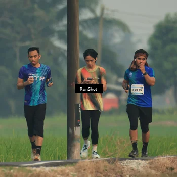 Runner Photo 5932311
