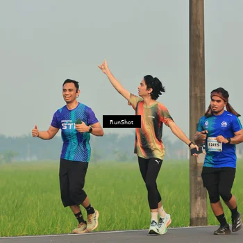 Runner Photo 5932425