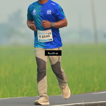 Runner Photo 5932635