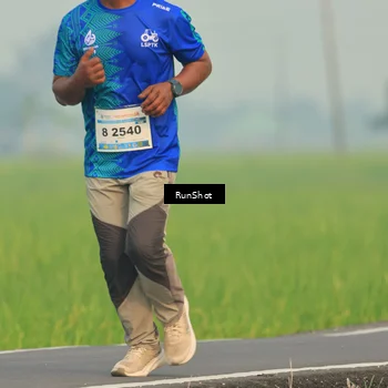 Runner Photo 5932641