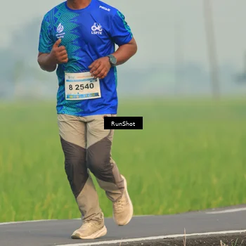 Runner Photo 5932643