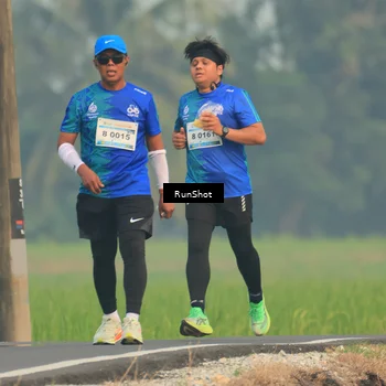 Runner Photo 5932748