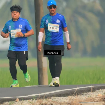Runner Photo 5932765