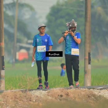 Runner Photo 5932793