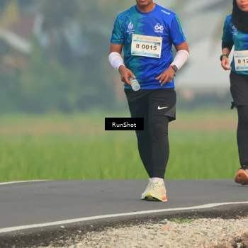 Runner Photo 5932843