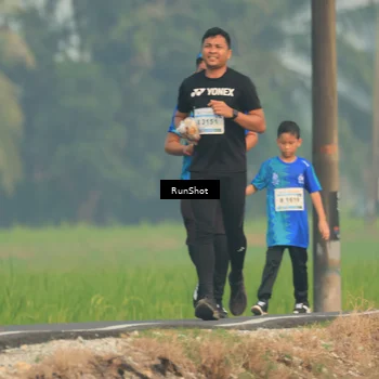 Runner Photo 5933030