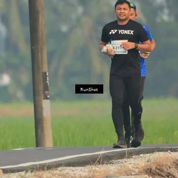 Runner Photo 5933063