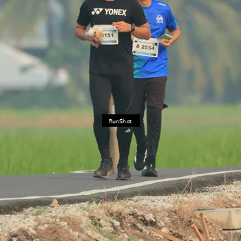 Runner Photo 5933075