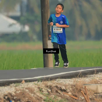Runner Photo 5933111