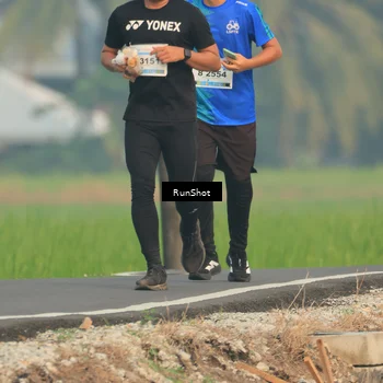 Runner Photo 5933115