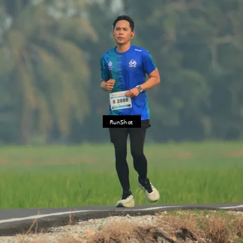 Runner Photo 5933124