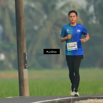 Runner Photo 5933157