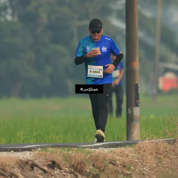 Runner Photo 5933172