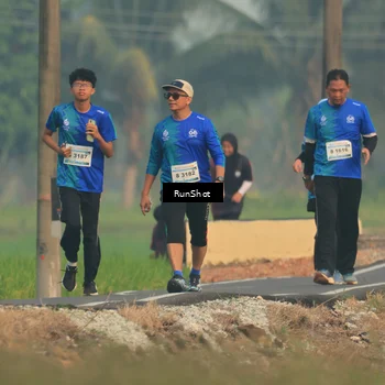 Runner Photo 5933200