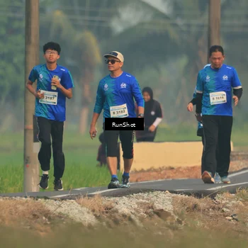 Runner Photo 5933203