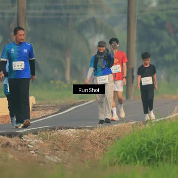 Runner Photo 5933217