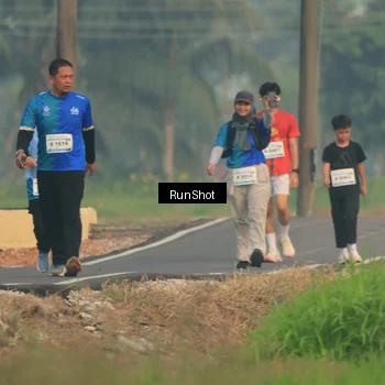 Runner Photo 5933218