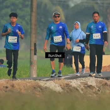 Runner Photo 5933231
