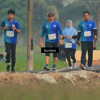 Runner Photo 5933233