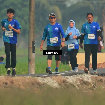 Runner Photo 5933235