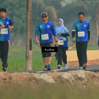 Runner Photo 5933249